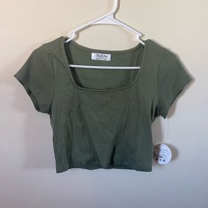 Square neck cropped tee